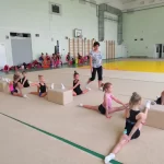 Занятия йогой, фитнесом в спортзале Настроение гимнастика Калининград