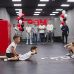 Занятия йогой, фитнесом в спортзале New School Acro Воронеж