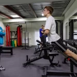 Занятия йогой, фитнесом в спортзале Newfit Санкт-Петербург