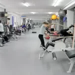 Занятия йогой, фитнесом в спортзале Ника-Спорт Калининград