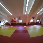 Занятия йогой, фитнесом в спортзале Нхф Москва