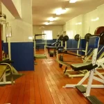 Занятия йогой, фитнесом в спортзале Новое поколение Москва