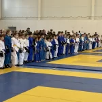 Занятия йогой, фитнесом в спортзале Новое поколение Москва