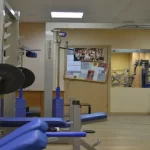 Занятия йогой, фитнесом в спортзале Новое поколение Москва