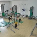 Занятия йогой, фитнесом в спортзале Нуга Сургут