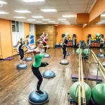 Занятия йогой, фитнесом в спортзале O’gym Москва