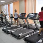 Занятия йогой, фитнесом в спортзале Оазис Москва