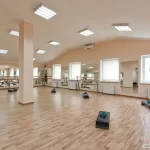 Занятия йогой, фитнесом в спортзале Образовательный центр Радуга Москва