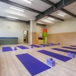 Занятия йогой, фитнесом в спортзале Om Yoga Studio Москва