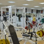 Занятия йогой, фитнесом в спортзале Омега Нягань