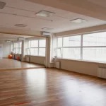 Занятия йогой, фитнесом в спортзале OmFit Санкт-Петербург