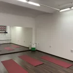 Занятия йогой, фитнесом в спортзале Open Yoga Москва