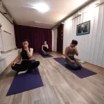 Занятия йогой, фитнесом в спортзале Оздоровительно-культурный центр счастливого человека Иркутск
