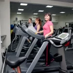 Занятия йогой, фитнесом в спортзале Оздоровительно-образовательный центр Спутник Новосибирск