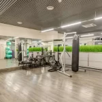 Занятия йогой, фитнесом в спортзале Парус Томск