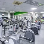Занятия йогой, фитнесом в спортзале Планета фитнеса Голицыно