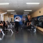 Занятия йогой, фитнесом в спортзале Планета Олимпия Томск