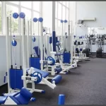 Занятия йогой, фитнесом в спортзале Планета спорт Курган