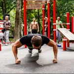 Занятия йогой, фитнесом в спортзале Площадка WorkOut на тропе Здоровья Благовещенск