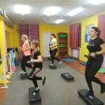 Занятия йогой, фитнесом в спортзале Подростково-молодежный клуб Торнадо Волгоград