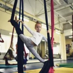 Занятия йогой, фитнесом в спортзале Полдэнс, воздушная гимнастика, растяжка Омск