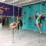 Занятия йогой, фитнесом в спортзале Pole Dance Омск