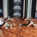 Занятия йогой, фитнесом в спортзале Pole Dance студия Cats Петрозаводск