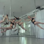 Занятия йогой, фитнесом в спортзале Pole House Москва