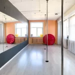 Занятия йогой, фитнесом в спортзале Pole Life Studio Тверь