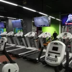 Занятия йогой, фитнесом в спортзале Power Cult Москва