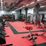 Занятия йогой, фитнесом в спортзале Power Zone Москва
