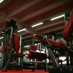 Занятия йогой, фитнесом в спортзале Power Zone Москва