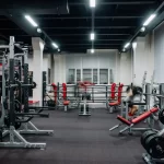 Занятия йогой, фитнесом в спортзале Преодоление Киров
