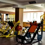 Занятия йогой, фитнесом в спортзале ProFitness Кемерово