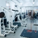 Занятия йогой, фитнесом в спортзале Прогресс Омск