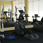 Занятия йогой, фитнесом в спортзале Прометей Бердск