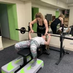 Занятия йогой, фитнесом в спортзале Пульсар Томск