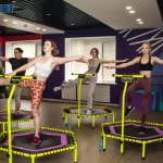 Занятия йогой, фитнесом в спортзале Rave up Омск