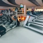 Занятия йогой, фитнесом в спортзале Re форма Липецк