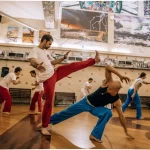 Занятия йогой, фитнесом в спортзале Real Capoeira Москва