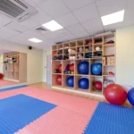 Занятия йогой, фитнесом в спортзале Реасан Санкт-Петербург