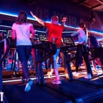 Занятия йогой, фитнесом в спортзале Reboot Sw Москва