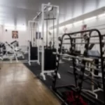 Занятия йогой, фитнесом в спортзале Red Cristal Челябинск