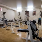 Занятия йогой, фитнесом в спортзале Red Cristal Челябинск