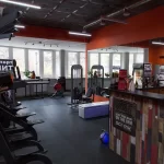 Занятия йогой, фитнесом в спортзале RE:fit Люберцы