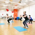 Занятия йогой, фитнесом в спортзале Реформа Омск