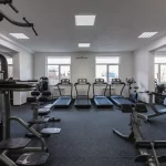 Занятия йогой, фитнесом в спортзале ReGym Ялта