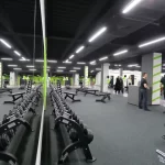 Занятия йогой, фитнесом в спортзале ReGYM Тюмень