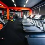 Занятия йогой, фитнесом в спортзале Рекорд Барнаул