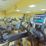 Занятия йогой, фитнесом в спортзале Relita hotel fitness Казань